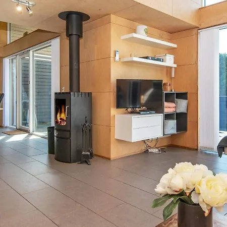 12 Person Holiday Home In Logstor-By Traum Vakantiehuis Logstor