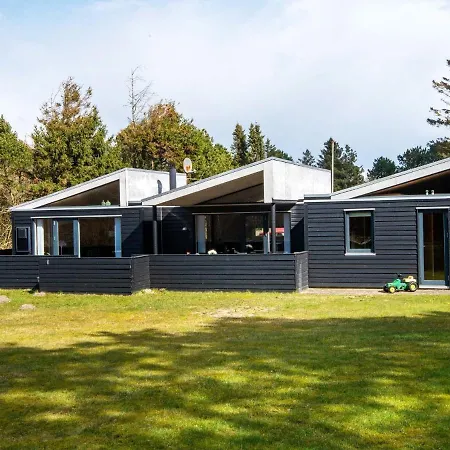 12 Person Holiday Home In Logstor-By Traum Vakantiehuis Logstor